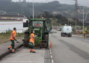 foto 1 de la noticia Comienzan las limpiezas especiales en los polígonos industriales de Gijón